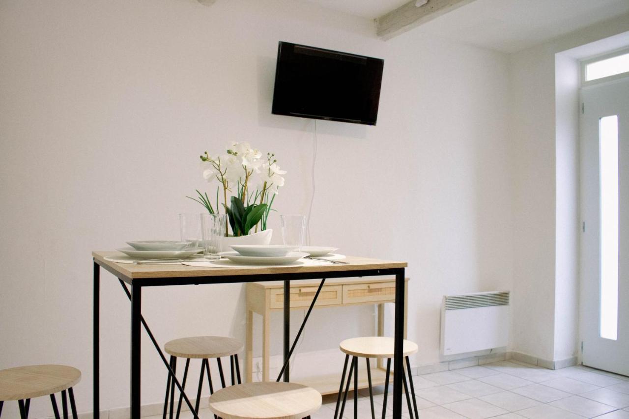 Superbe Appartement 32M2 Quartier Calme 800M Des Arenes Nîmes Buitenkant foto